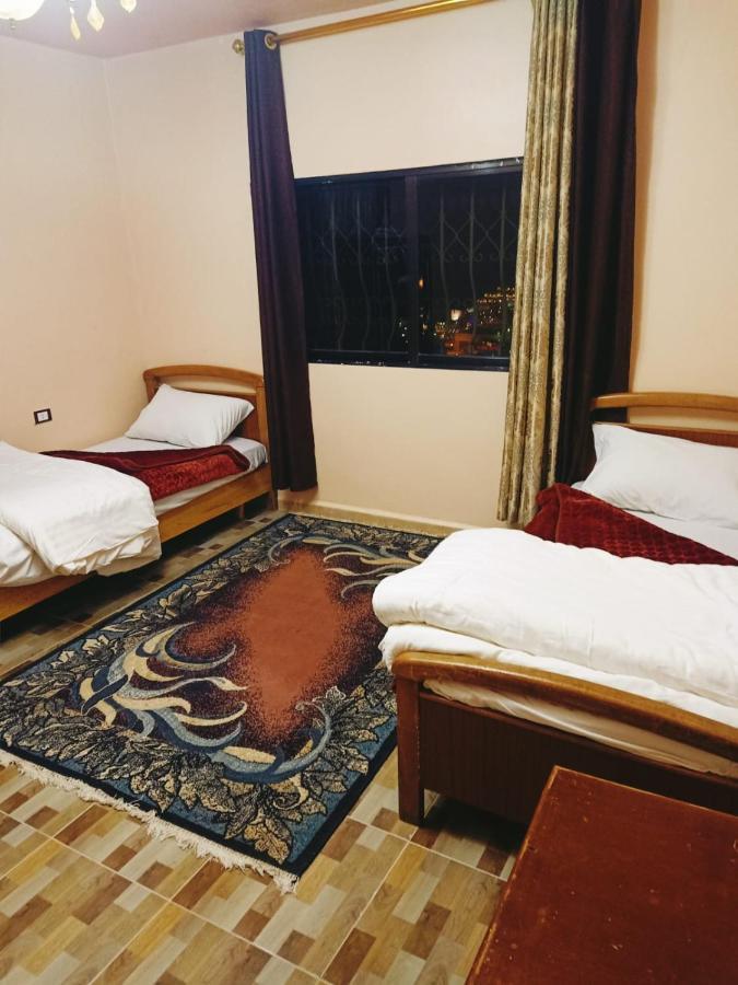 Jordanian Baity Apartment ワディ・ムーサ エクステリア 写真