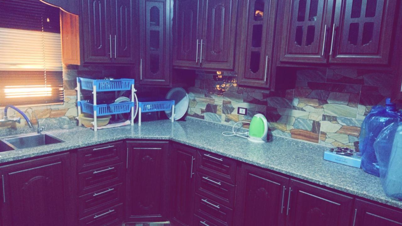Jordanian Baity Apartment ワディ・ムーサ エクステリア 写真